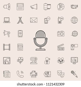 microphone icon. Detailed set of Media icons. Premium quality graphic design sign. One of the collection icons for websites, web design, mobile app on colored background