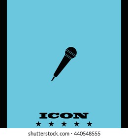Microphone icon. Flat microphone illustration.