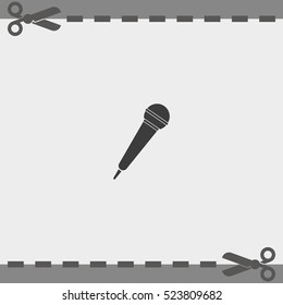 Microphone icon. Flat microphone illustration.