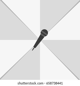 Microphone icon. Flat microphone illustration.