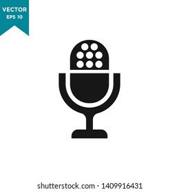 microphone icon in trendy flat design 