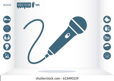 Microphone icon vector