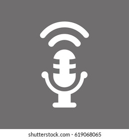 Microphone icon vector