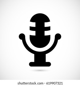 Microphone icon vector