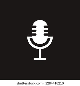 microphone icon. microphone vector design. sign design