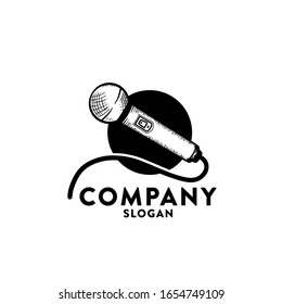 Concepto del logo del micrófono. Icono de micrófono 