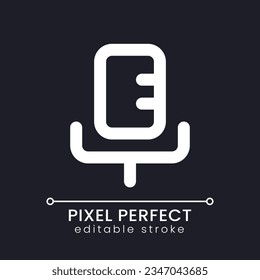 Mikrofon Pixel perfekt weiß lineares i Icon für dunkles Thema. Tonaufnahme. Senden Sie eine Sprachnachricht. Piktogramm der Vektorlinie. Identifiziertes Benutzeroberflächen-Symbol für den Nachtmodus. Bearbeitbarer Strich. Poppins Schriftart verwendet