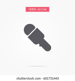 Microphone for a singer