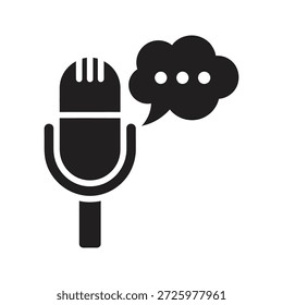 Micrófono con el icono de la burbuja del discurso un símbolo para el podcast y la difusión de un cartel para la entrevista y hablar en público para el estudio de grabación de audio