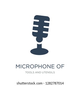 microphone of vintage de icon vector on white background, microphone of vintage de trendy filled icons from Tools and utensils collection, microphone of vintage de vector illustration