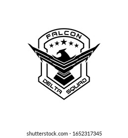 diseño del logotipo del halcón militar en la plantilla de diseño del escudo de placa, logotipo del emblema para la seguridad militar táctica de la armadura