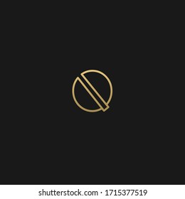 Minimal linear unique Q initial based letter icon logo
