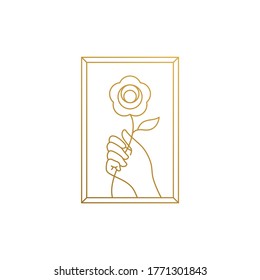 Minimale Vektorgrafik der Umrisslogo-Vorlage von weiblicher Hand, die eine schöne Blume in rechteckigem Rahmen hält, gezeichnet mit goldenen Linien