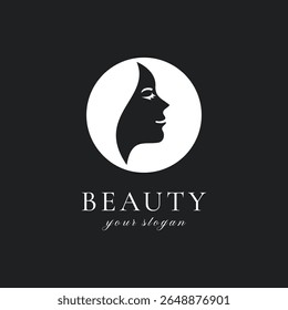 Logotipo minimalista do salão de beleza com silhueta do rosto da mulher