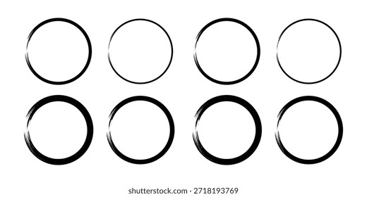 Conjunto de marco de círculo de trazo de pincel negro minimalista con Elementos de borde de tinta grunge dibujados a mano para un diseño creativo de logotipos y decoración artística de etiquetas.