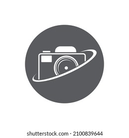 Minimalist photography logo concept, fit for lens store, photo studio and camera business. Illustration vector logo.