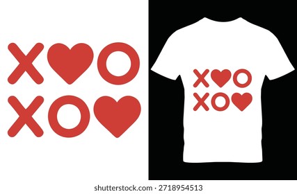 Camiseta blanca minimalista con audaces símbolos XO rojos y corazones para una exhibición de diseño juguetona