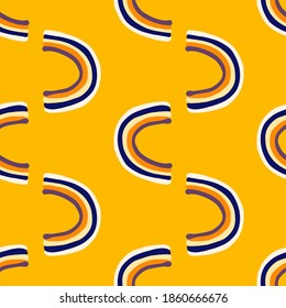 Patrón minimalista brillante sin fisuras con siluetas multicolor de arco iris. Fondo amarillo. Fondo infantil. Perfecto para el diseño de tela, impresión textil, envoltura, cubierta. Ilustración vectorial.