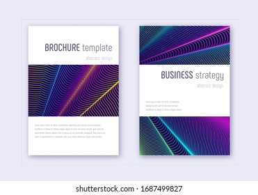 Conjunto de plantillas de diseño de portada minimalista. Líneas abstractas del arco iris sobre fondo azul oscuro. Diseño de cubierta energética. Catálogo adicional, póster, plantilla de libro, etc.