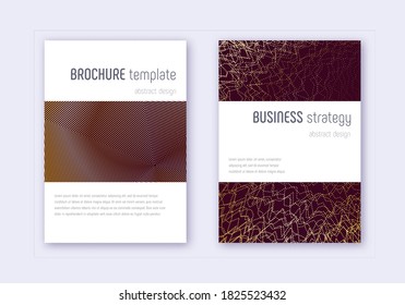 Conjunto de plantillas de diseño de portada minimalista. Líneas abstractas de oro sobre fondo marrón. Diseño de la cubierta emocional. Maravilloso catálogo, afiche, plantilla de libro, etc.