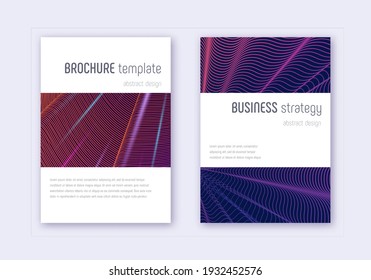 Conjunto de plantillas de diseño de portada minimalista. Líneas abstractas violetas sobre fondo oscuro. Excelente diseño de portada. Agradable catálogo, afiche, plantilla de libro, etc.