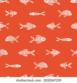 Patrón minimalista con peces dibujados a mano en tonos tierra. Diseño de patrones sin fisuras de vectores. Perfecto para proyectos de temática oceánica y marina. ¡Muy lindo para los niños! 