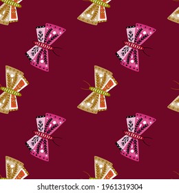 Minimalistisches Muster nahtlos mit Schmetterlingsinsektenschmuck. Maroon, dunkler Hintergrund. Perfekt für Stoffdesign, Stoffdruck, Umhüllung, Cover. Vektorgrafik.