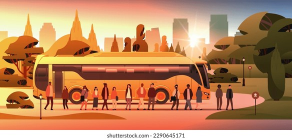 mezclar personas de raza en la estación de autobuses de transporte público concepto de movimiento cómodo paisaje de la ciudad de atardecer horizontal