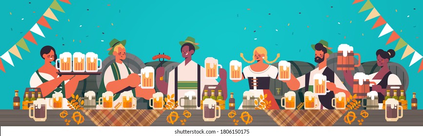 Mix-Wettkämpfer, die Bierumschläge halten Oktoberfest Party-Feste Konzept Menschen in der deutschen traditionellen Kleidung mit Spaß porträtiert horizontale Vektorgrafik