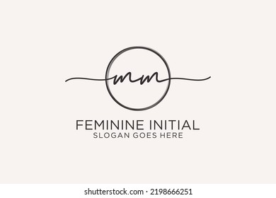 Logo de escritura a mano de MM con el logotipo del vector de plantilla de círculo de la firma inicial, boda, moda, floral y botánica con plantilla creativa.