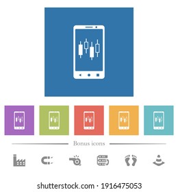 Iconos blancos planos de corredores móviles en fondos cuadrados. 6 iconos de bonificación incluidos.