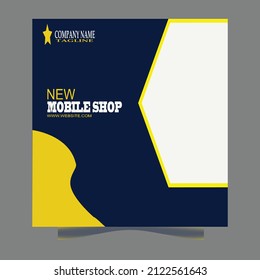 Mobile store means a business that is carried out entirely from a motor vehicle, hand push carts, or self‐propelled concession stands whereby the entire stock of goods, wares, merchandise, or foodstuf