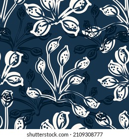 Modern abstract wild meadow flower seamless vector pattern background. Faux lino print backdrop with overlapping flowers and blended texture outlines. Botanical floral repeat design in blue white.