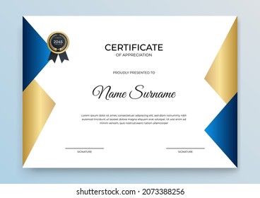 Moderne Zertifikatsvorlage. Wertgutachten Vorlage. Sauberes einfaches Zertifikat mit Goldplakat. Grenzvorlage für Zertifikate mit elegantem und trendigem geometrischem Muster