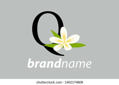 Modern and Charming logo design Initial Q with yellow flower.