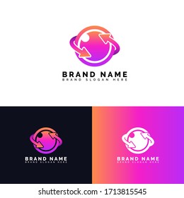 Modern colorful gradient 360 camera aperture photography vector symbol icon logo template. 360 degree angle camera vector icon logo for VR, photography company and business.