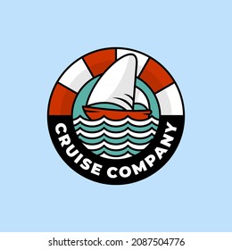 logotipo moderno de la compañía de cruceros con barco en el mar