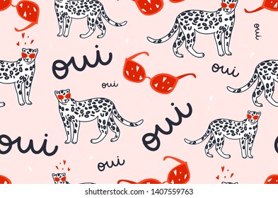 Padrão de ilustração engraçada moderna com leopardos e óculos de sol. Modelo elegante para design. Assine “OUI”.