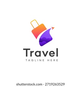 Logotipo de viaje degradado moderno con una maleta estilizada, una forma fluida en forma de nube y un icono de avión de papel. Ideal para agencias de turismo, marcas de aerolíneas o servicios de vacaciones.
