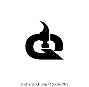 Modern hammer Initial logo black Q