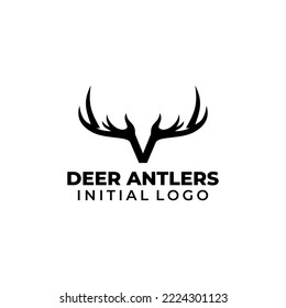 modern initial logo design for deer antlers