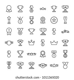 Modern outline style award icons collection. Premium quality symbols and sign web logo collection. Pack modern infographic logo and pictogram. Simple achievement pictograms on a white background.