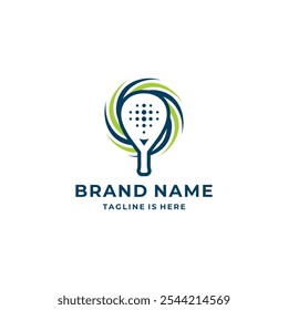 Moderno logotipo padel com um design de raquete oca e elementos espirais dinâmicos verde-azul, simbolizando movimento e energia.