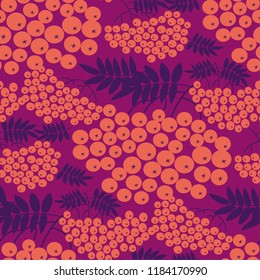 Modern pink rowanberry seamless pattern for autumn design projects. Fall natural rowan repeatable motif for fabric, wrapping paper, surface protect. 