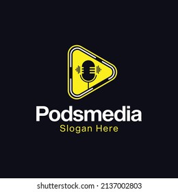 Diseño de logotipo moderno y sencillo para podcast Media