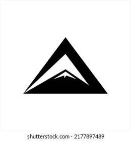 Logo moderno y sencillo de diseño de montaña, club de aventura