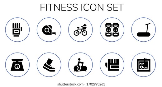 Moderno Juego Simple de Iconos rellenos de vectores de fitness. Contiene, como Guantes, Escala, Cinta de Medición, Corriendo, Bicicleta, Bicicleta Estacionaria y más iconos Totalmente Editables y Pixel Perfect.