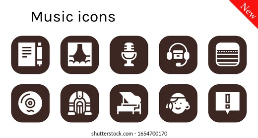 Moderno y simple conjunto de música Vector rellena Iconos. Contiene como Nota, escenario, micrófono, auriculares, notas, vinilo, Jukebox, Piano y más iconos Totalmente Editables y Pixel Perfect.