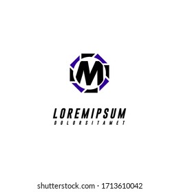 Logotipo M de tecnología moderna en concepto de diseño en color negro y azul