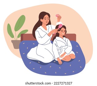 Mamá y niño en albornoz pasan tiempo en casa, sentados en la cama. Madre e hija cuidando el pelo con cepillo. rutina matutina de crianza. Madre cepillando el pelo de su hija con un cepillo de pelo. Vector plano.